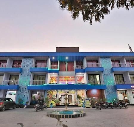 Hotel Shivam Diu Buitenkant foto